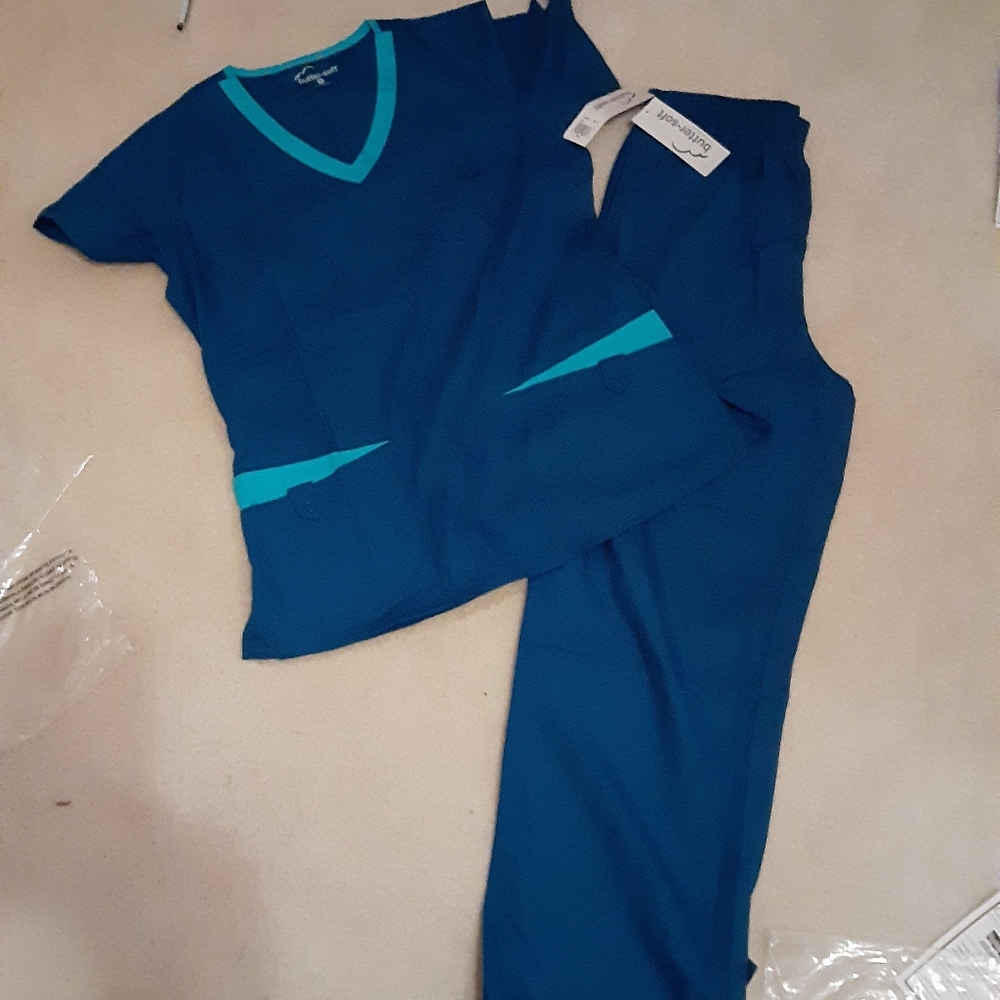 Womens Royal Blue Buttersoft Scrub set - Picture 1 of 3